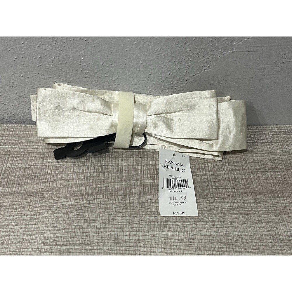 VTG Banana Republic 100% Silk Sash Belt Cream Ivory Satin Tie Size XS 2004 NWT